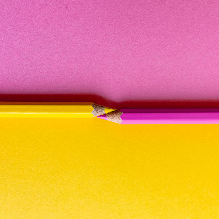 Crayons jaune & rose